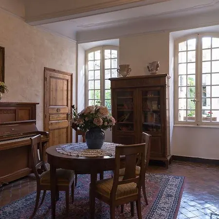 Le Beffroi 3* Vaison-la-Romaine