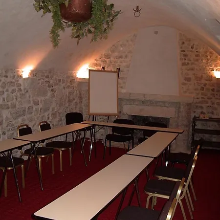 Le Beffroi Hotel 3*