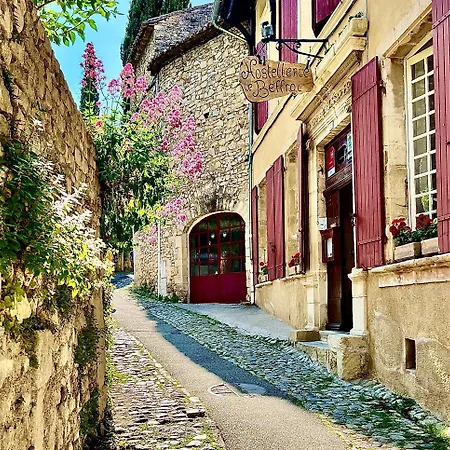 Le Beffroi 3* Vaison-la-Romaine
